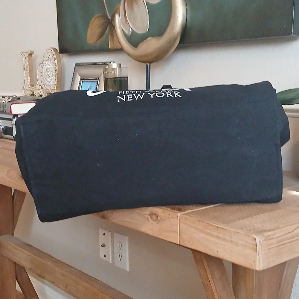 Victoria's Secret Large Fifth Avenue New York Weekender Tote Bag - Picture 13 of 17